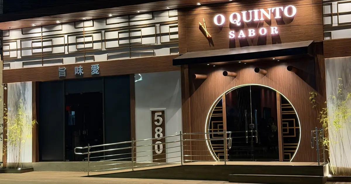 Fachada do restaurante O Quinto Sabor no Centro de Dourados